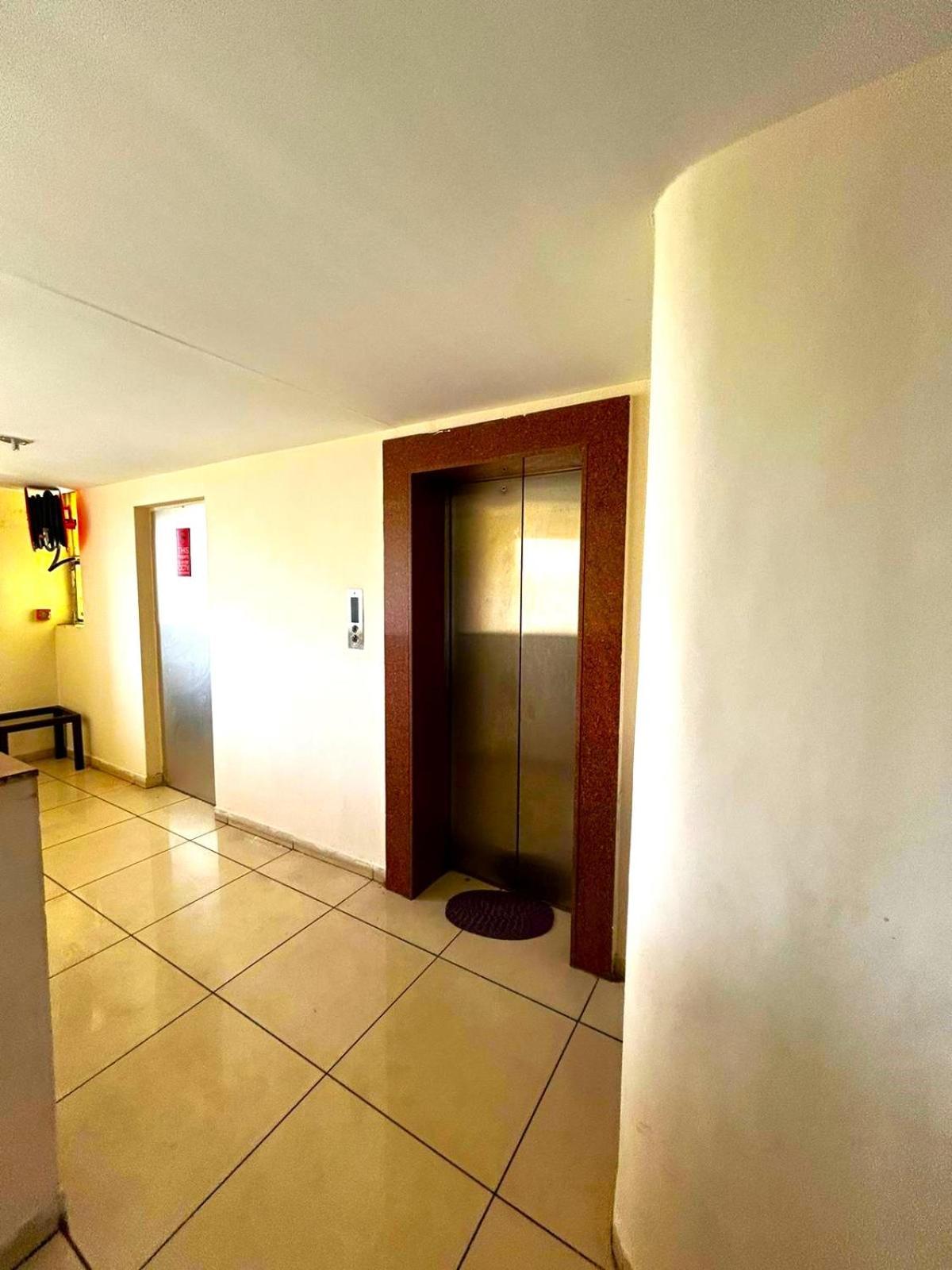 Aundh Elite Stay ปูเน่ ภายนอก รูปภาพ